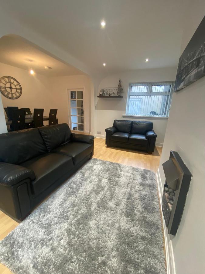 Modern Two Bed House Close To City Centre Белфаст Екстериор снимка